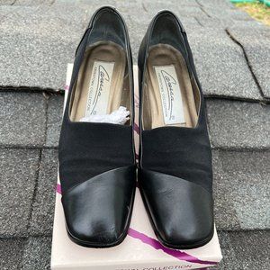 2 for $10 VGUC Black Leather pumps sz 8